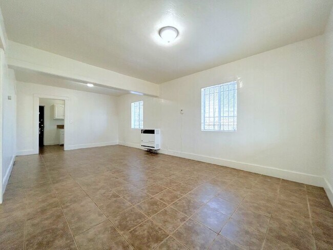 Foto del edificio - 1005 W 95th St