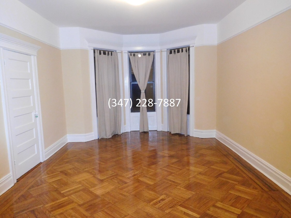Primary Photo - 1522 Putnam Ave