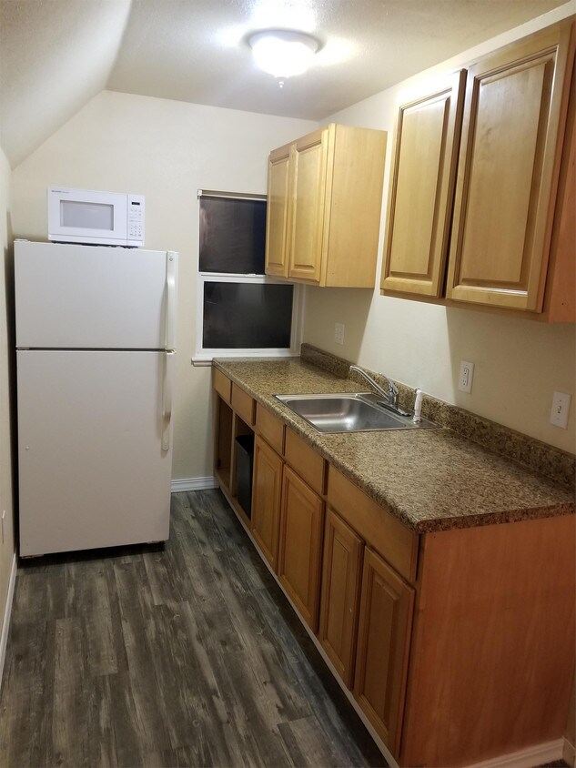 Foto principal - 11271 E Alki Ave