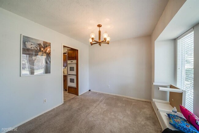 Foto del edificio - 4 br, 2 bath House - 2131 Lake Hills Drive