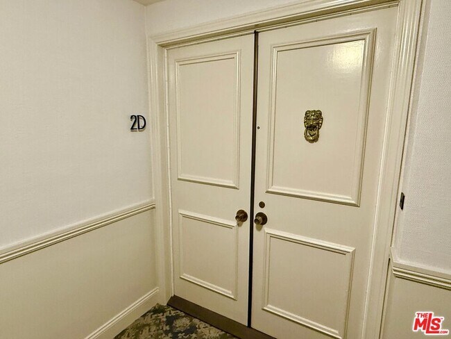 Foto del edificio - 637 Wilcox Ave