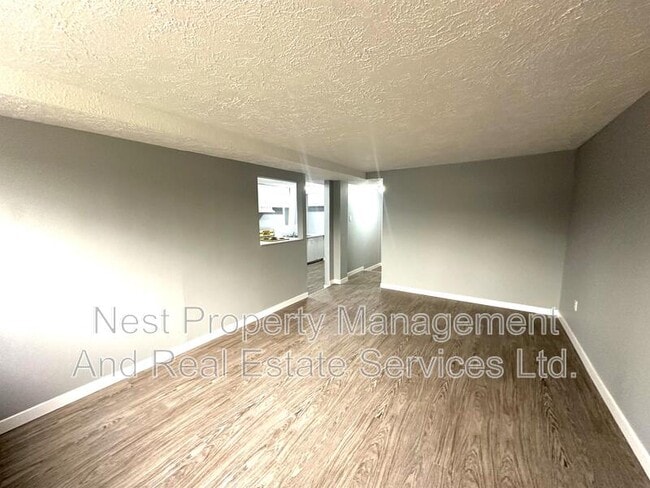 Building Photo - 2215 Quince St