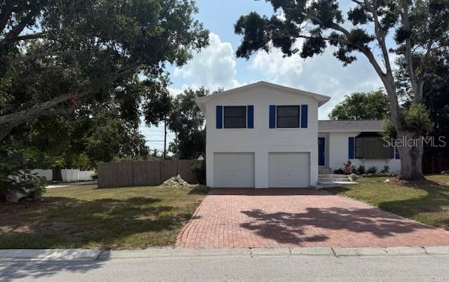 Foto principal - 8200 136th St