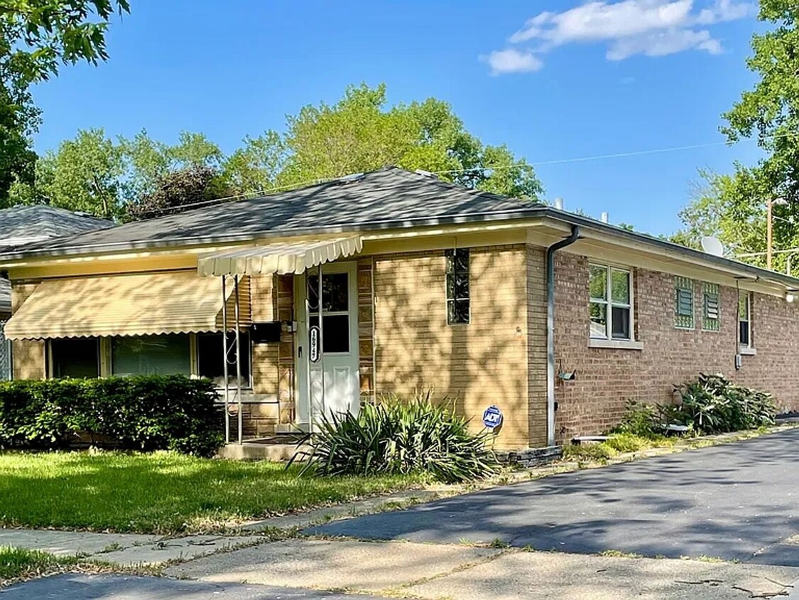 Primary Photo - freshly painted ranch home