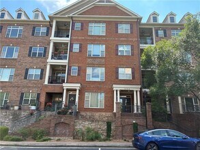 Building Photo - 2300 Peachford Rd
