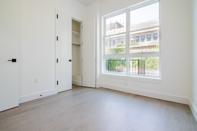 Foto del edificio - 2909 Albemarle Rd