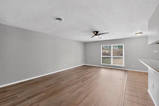 Foto del edificio - 6805 Newcastle Pl