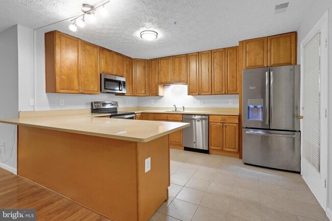 Building Photo - 3708 Excalibur Ct