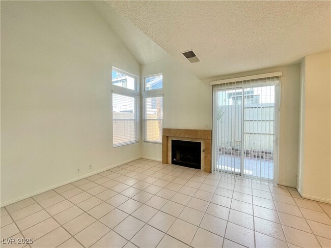 Building Photo - 3241 Symphony Dr