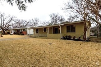 Building Photo - 1214 Burleson St