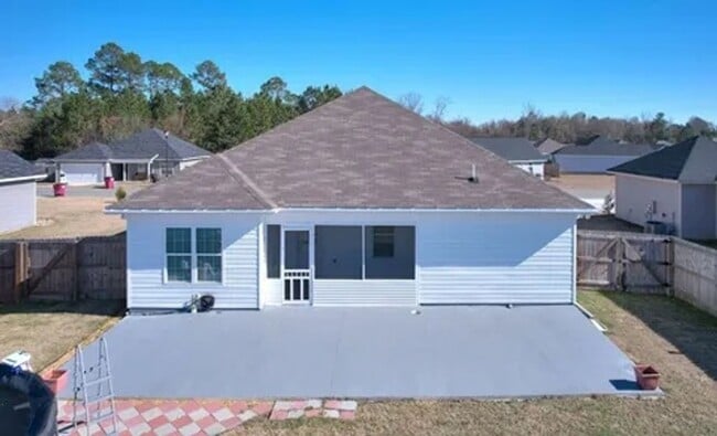 Building Photo - 24 Cole Dr