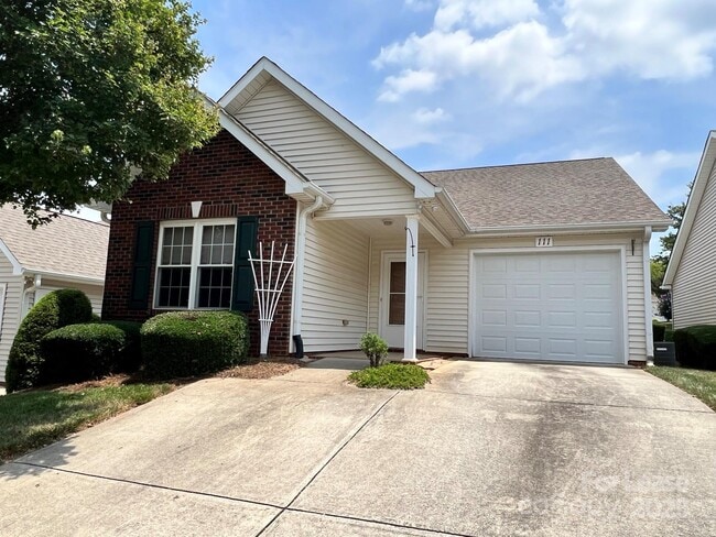 Building Photo - 111 Bevington Way