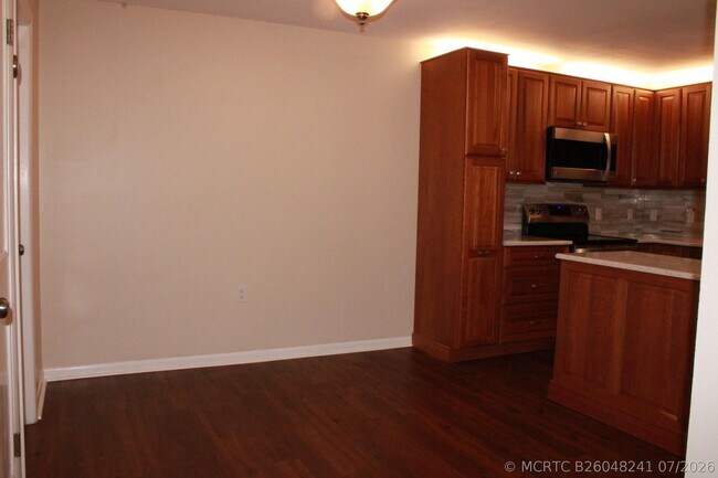 Foto del edificio - 716 7th Ln