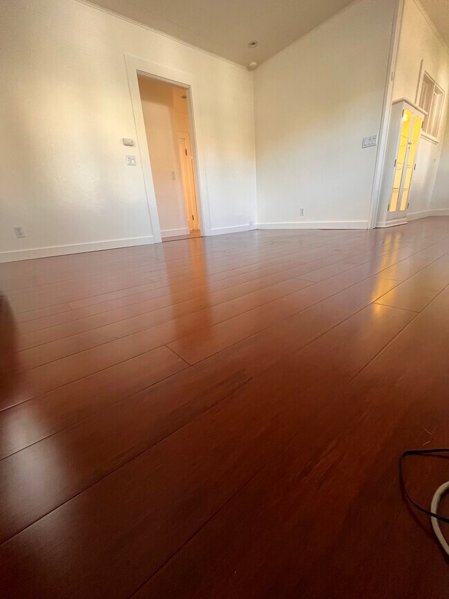 Foto del edificio - 118 E Chelan Ave