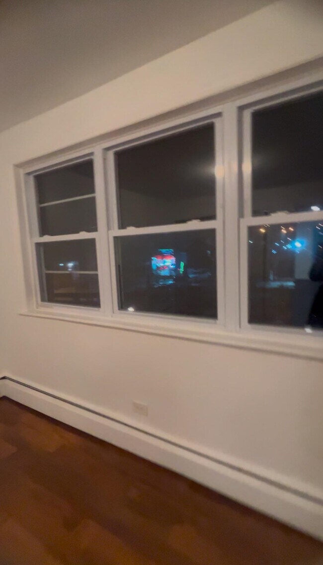 Foto del edificio - 4207 Grand Ave