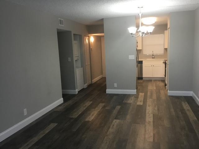 Foto del edificio - 11441 NW 39th Ct