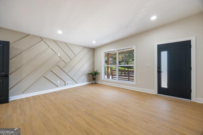 Foto del edificio - 2555 Flagstone Dr SE