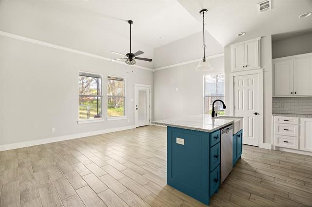 Foto del edificio - 409 Cleveland Rd