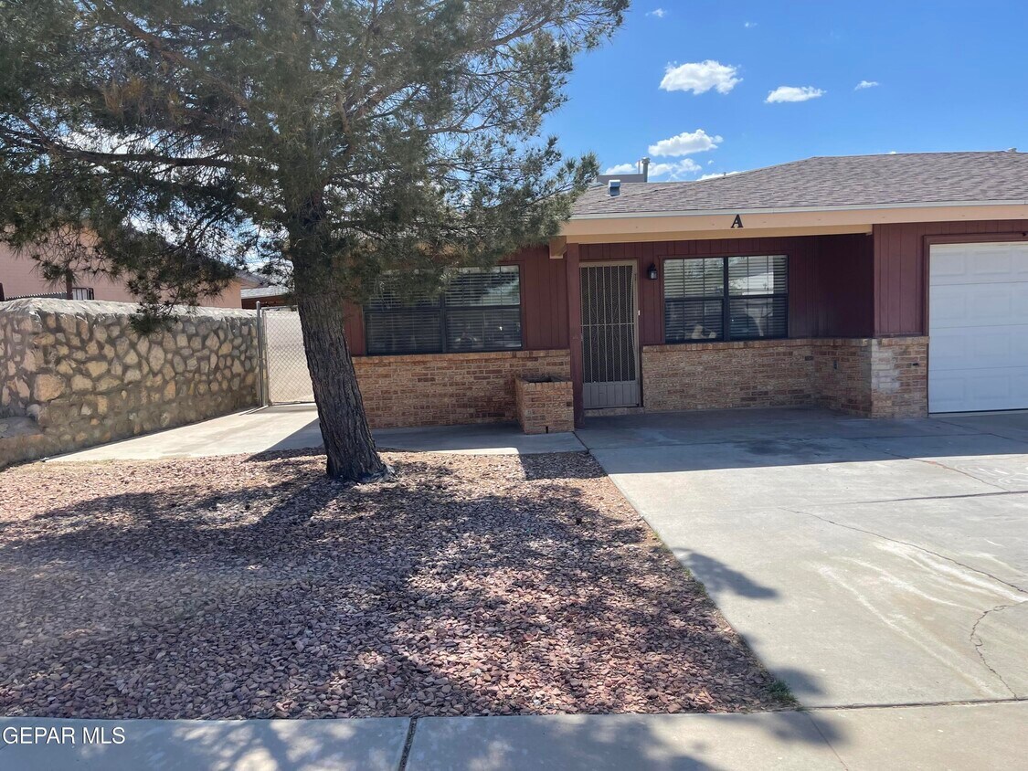 10940 Delafield Dr, El Paso, TX 79936 House Rental in El Paso, TX