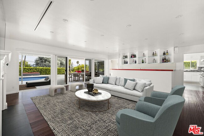 Building Photo - 16324 Mandalay Dr