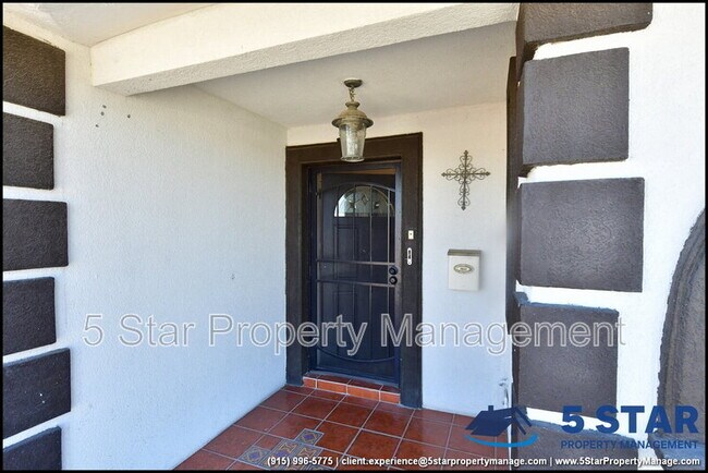 Building Photo - 415 Balboa Rd