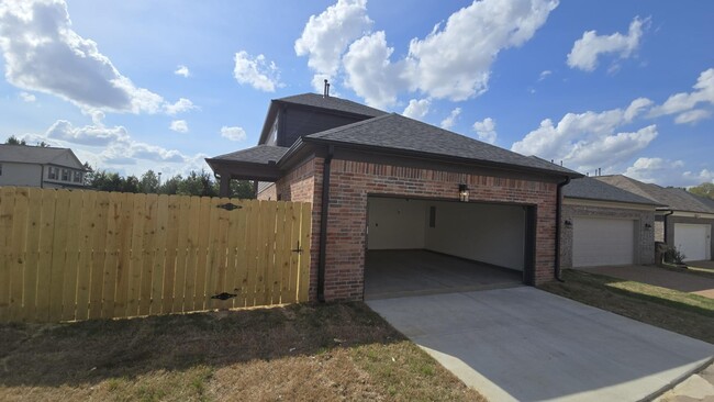 Photo - 1210 Pennock Dr House