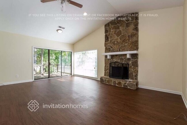 Building Photo - 2690 Big Oaks Dr