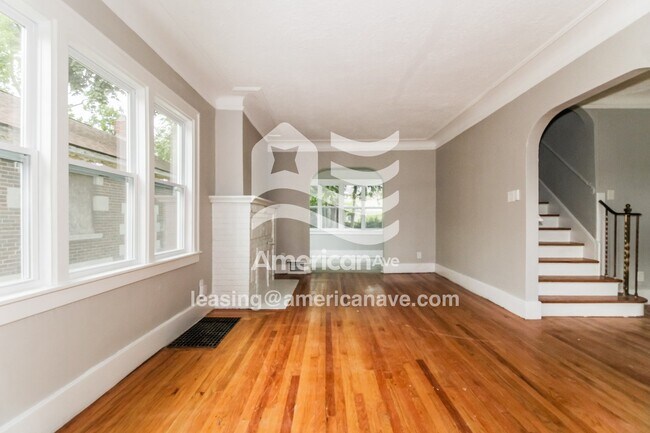Foto del edificio - 4868 Balfour Rd