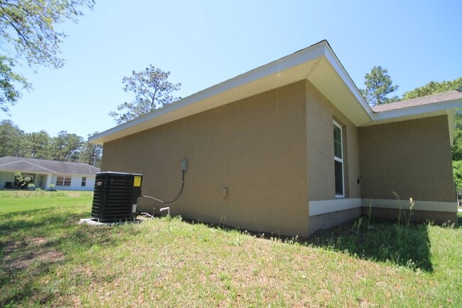 Building Photo - BEAUTIFUL 3 Bd/2Ba Home!!