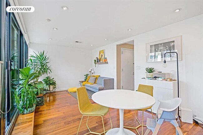 Foto del edificio - 398 Bond St