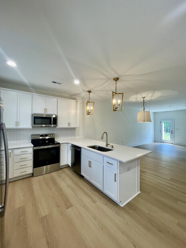 Foto del edificio - 556 Leesville Rd