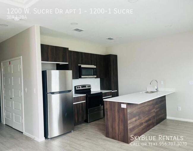 Building Photo - 1200 Sucre Dr