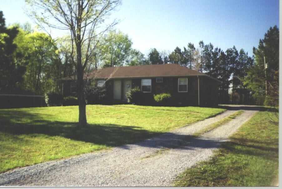 4566 - 4568 Lake Road - 4566 Lake Rd