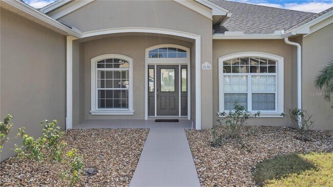 Foto del edificio - 2630 High Ridge Dr