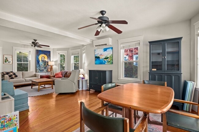 Foto del edificio - 32 Charles St