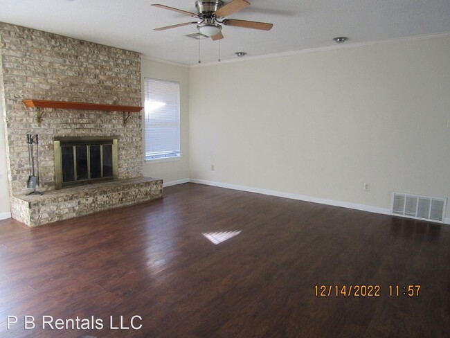 Building Photo - 3 br, 2 bath House - 5916 NW Briarwood Ave.