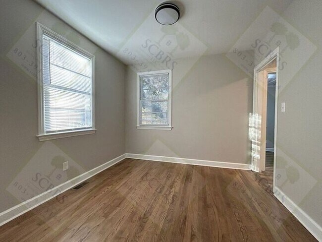 Foto del edificio - Charming 3BR Home in the Forest Acres Area