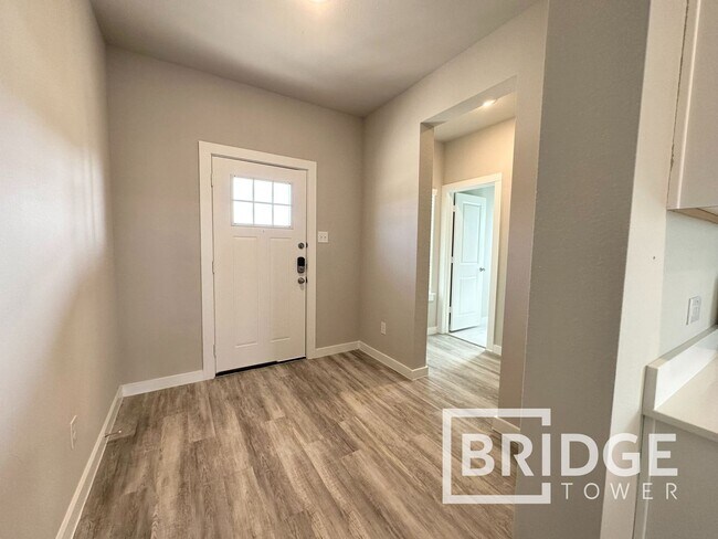 Foto del edificio - 4712 Deadwood Dr