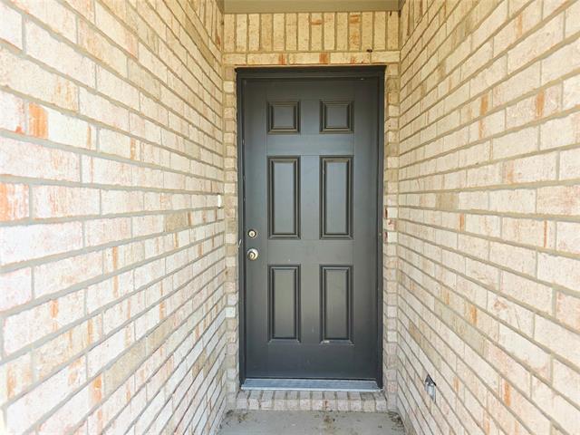 Foto del edificio - 1017 Springview Ln