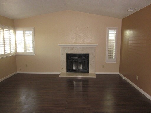 Building Photo - 4030 Sequoia Way