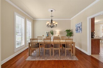 Building Photo - 1722 Parklake Village Dr