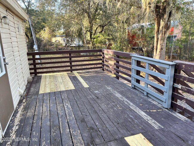 Foto del edificio - 2065 Candlewood Ct