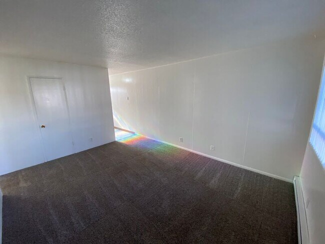 Foto del edificio - 550 SW Levens St