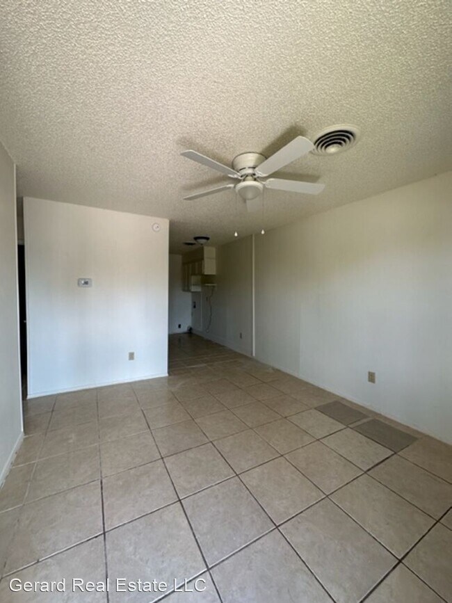 Foto del edificio - 2 br, 1 bath House - 1041 Presidio Drive