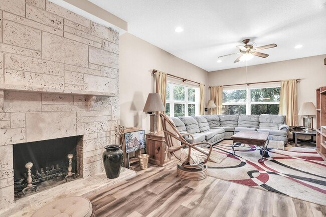 Foto del edificio - 916 Roberts Rd