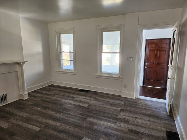 Foto del edificio - 2408 West St