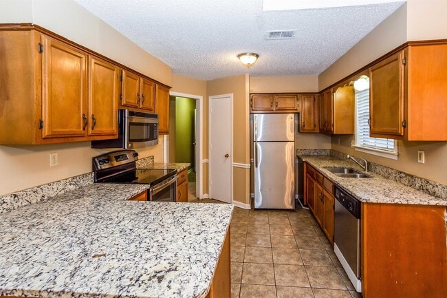 Building Photo - 6701 Walter Forest Cove