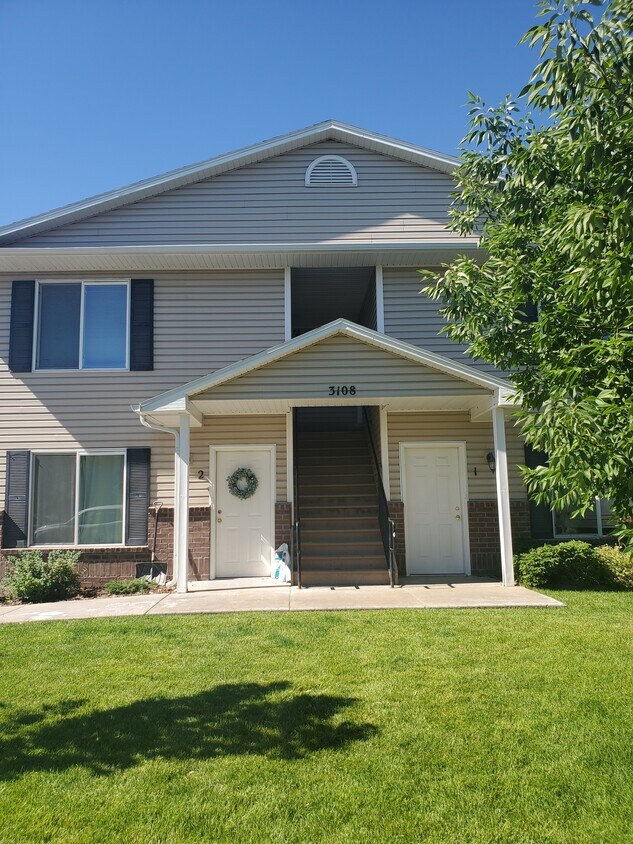 3108 E Chasewood Dr Unit 4, Ammon, ID 83406 3108 E Chasewood Dr Ammon