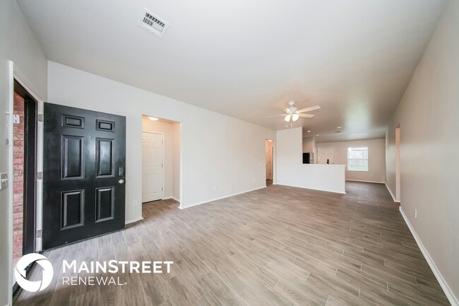 Building Photo - 7601 Lipizzan Rd