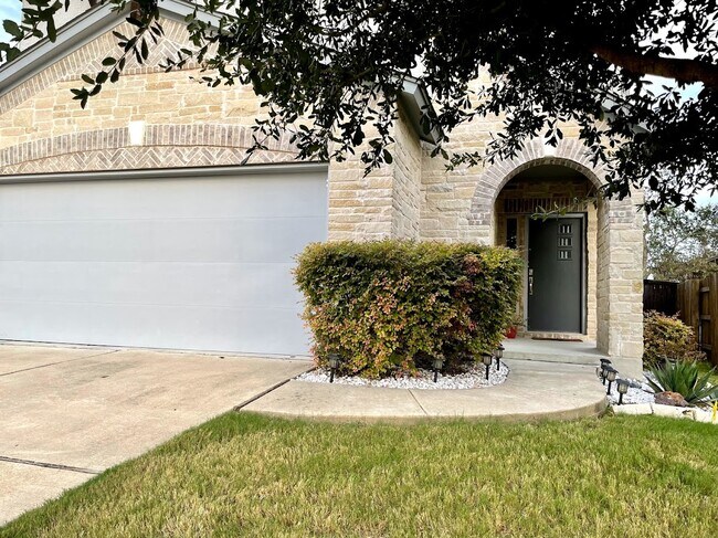 Building Photo - 5421 Kara Dr